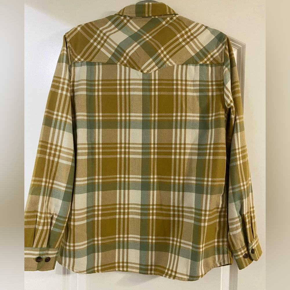 Salty Crew Button Down - image 3